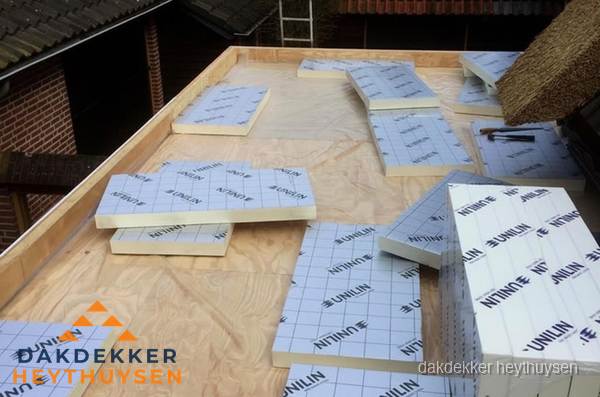 PIR isolatieplaten leggen op plat dak in Heythuysen PIR isolatieplaten leggen op plat dak in Heythuysen
